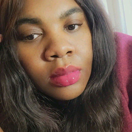 Color changing lipgloss - Spell
